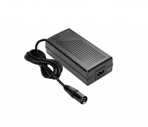 Įkroviklis 220V 29.4V 2A 60W Akyga (tinka paspirtukams, el. dviračiams)